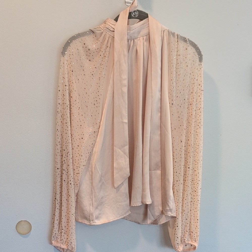 Chic Blush Women's Blouse with Bow Detail